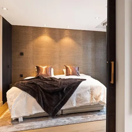 Elegant Living In The Heart Of *