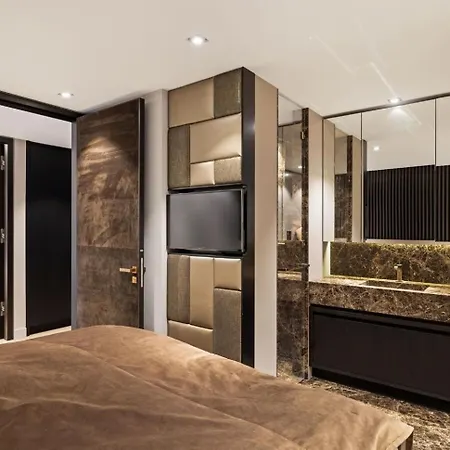 Elegant Living In The Heart Of Holiday home Amsterdam